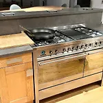 Maison De Caractère Au Mont-dore 15 Personnes Hébergement de vacances *