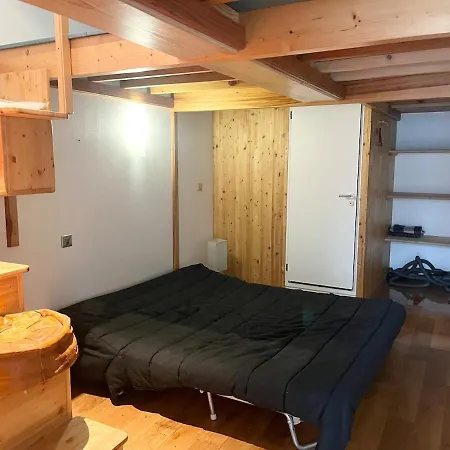 Maison De Caractere Au Mont-dore 15 Personnes Holiday home Le Mont-Dore