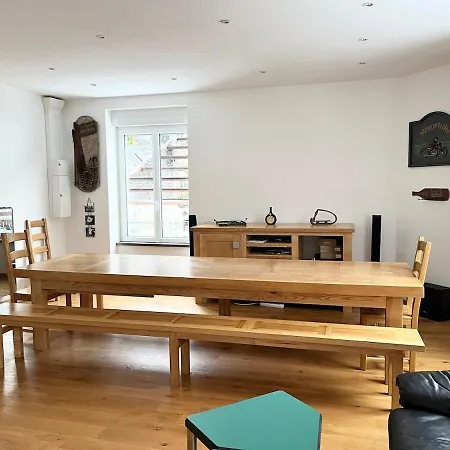 Maison De Caractere Au Mont-dore 15 Personnes Le Mont-Dore