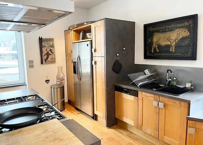 펜션 Maison De Caractere Au Mont-dore 15 Personnes 르몽도레